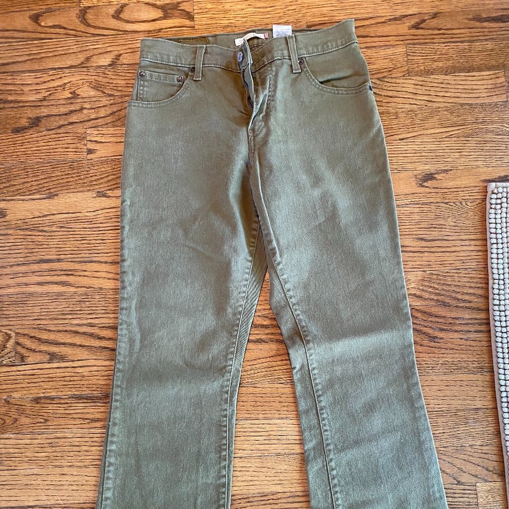 Womens Levis, Olive green